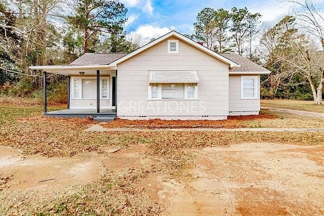 Building Photo - 154 Pine Cir