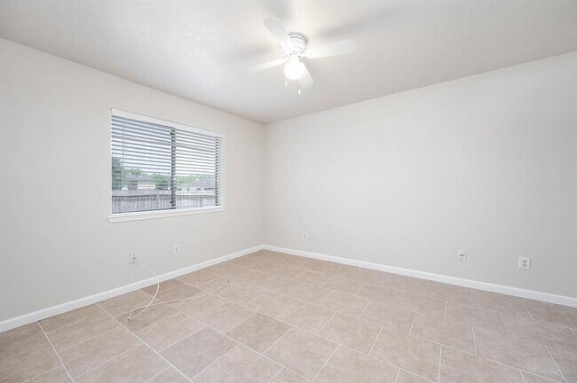 Building Photo - 16103 Purpleridge Ct