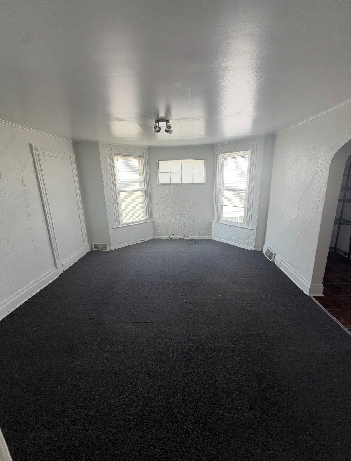Building Photo - 232 Bigham St