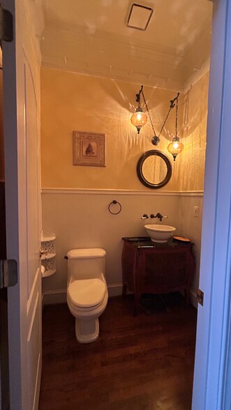 Building Photo - 3410 Kates Way