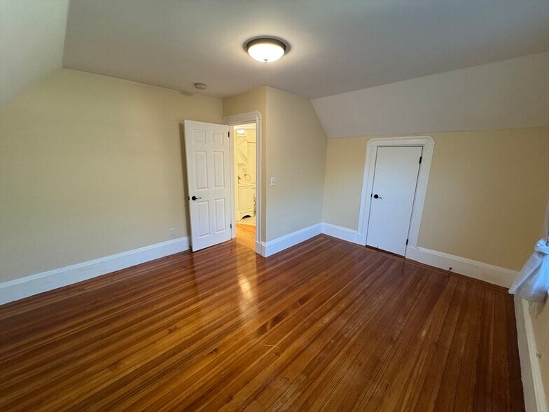 Building Photo - 50 Lowell St