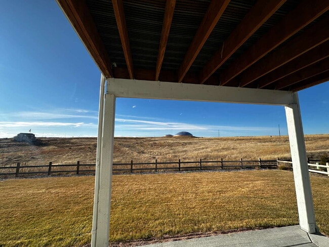 Building Photo - "Experience Spacious Living in Elizabeth!"