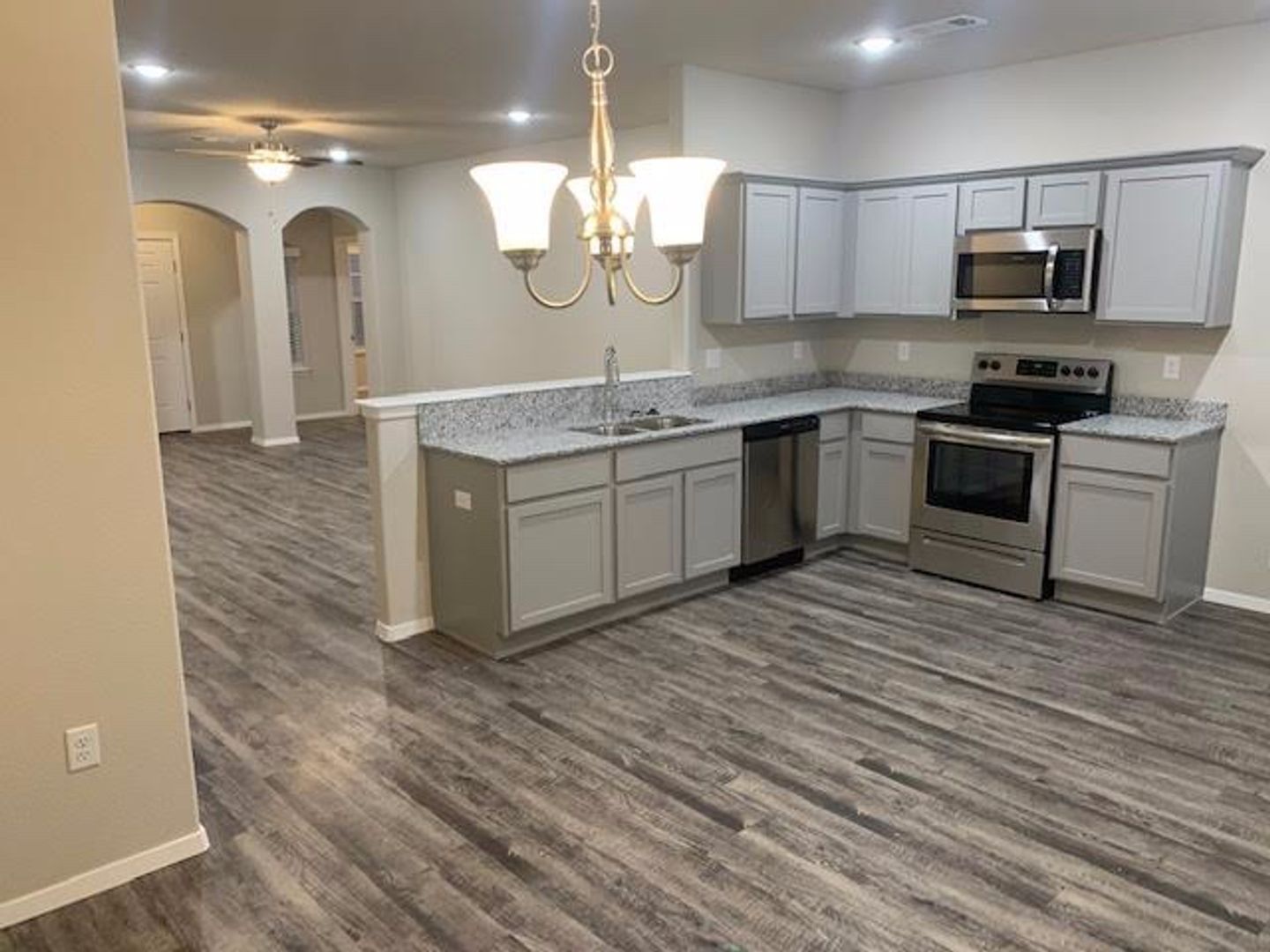 Building Photo - 4205 SW Lenox Ave