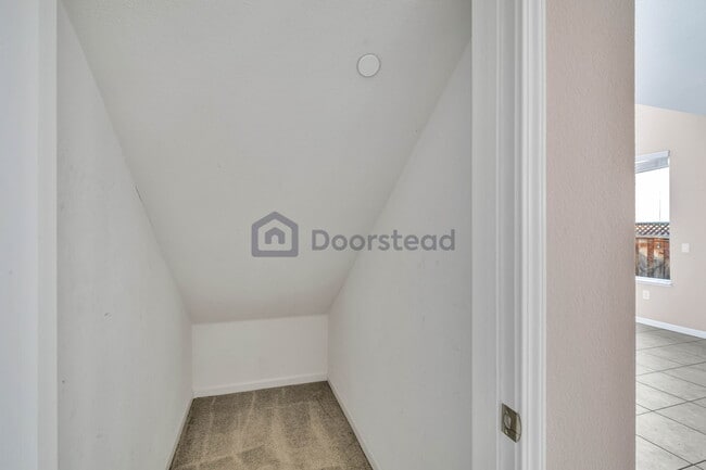 Building Photo - 2743 Lavender Ter