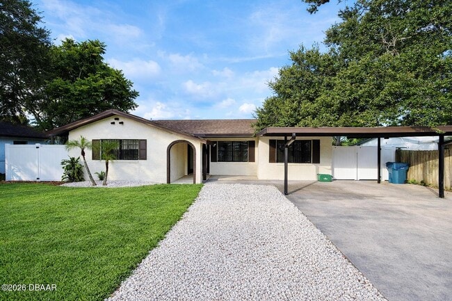 Building Photo - 929 Derbyshire Rd