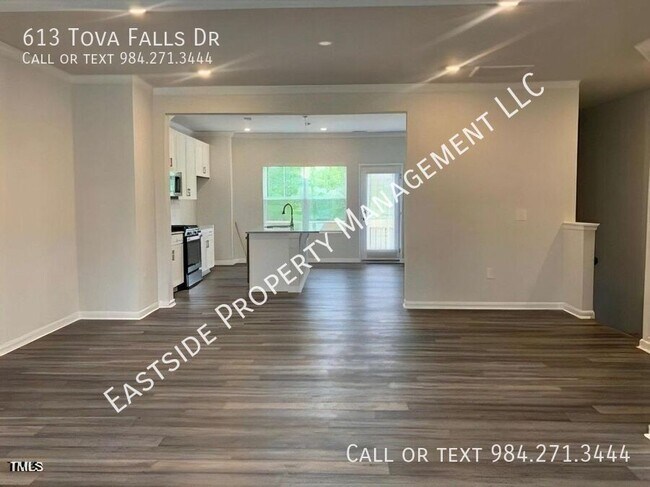 Building Photo - 613 Tova Fls Dr