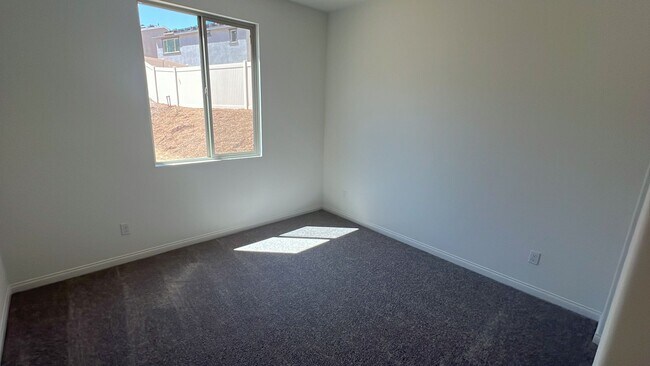 Building Photo - 21469 Thomas Ct