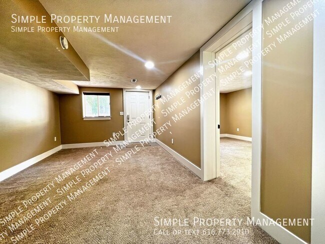 Building Photo - 367 Glenhaven Ave NW