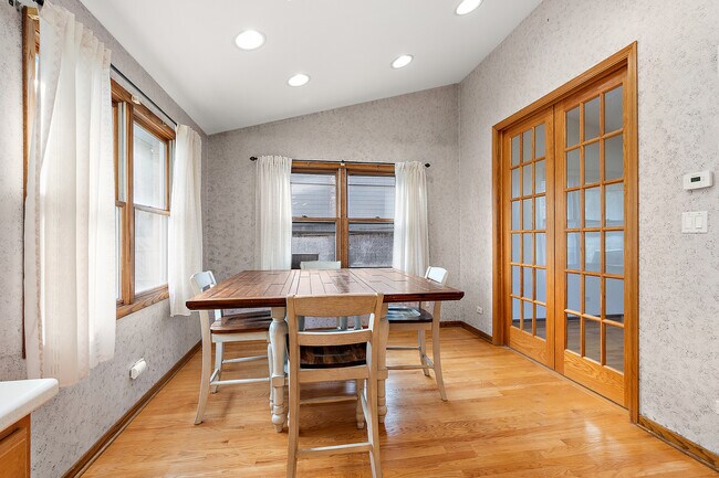 Building Photo - 17709 Peacock Ln