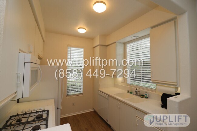 Building Photo - 2-BEDROOM / 2-BATHROOM CONDO - CARMEL VALLEY