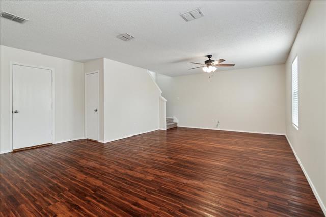 Building Photo - 2309 Maple Dr