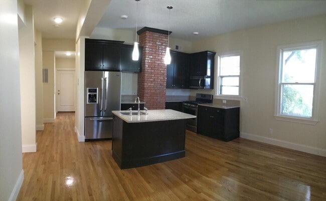 Building Photo - 34 Juniper St
