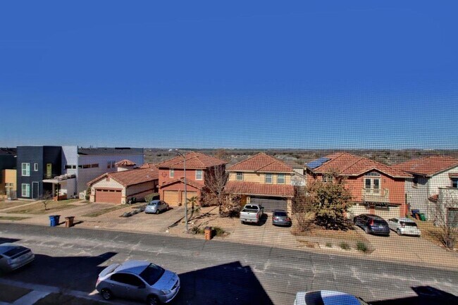 Building Photo - 6133 Seville Dr