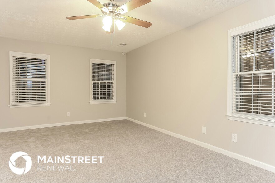 Building Photo - 5132 Clearwater Dr SW