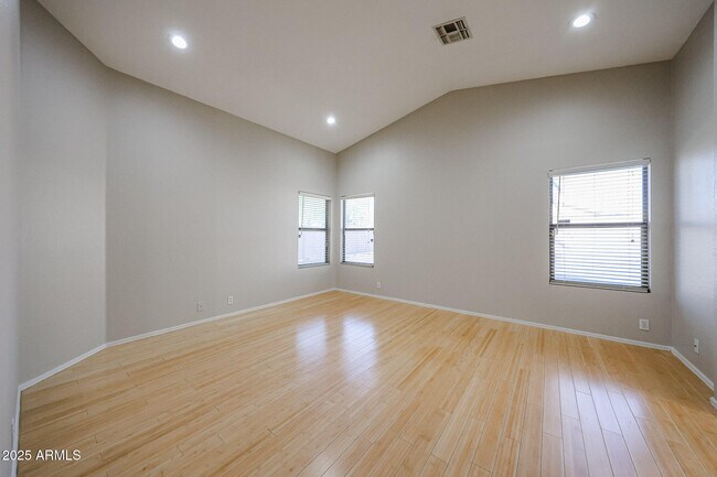 Building Photo - 8672 W Mauro Ln