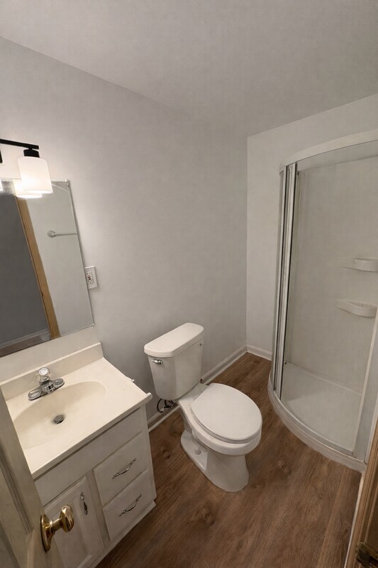 Building Photo - 9315 Brandon St