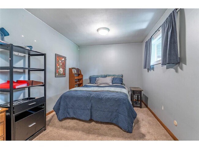Building Photo - 1409 Hoot Lake Dr