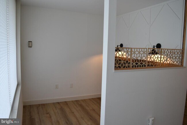 Building Photo - 3705 S George Mason Dr