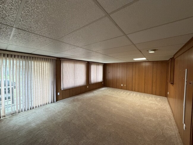 Building Photo - 1187 Golden Gate Blvd