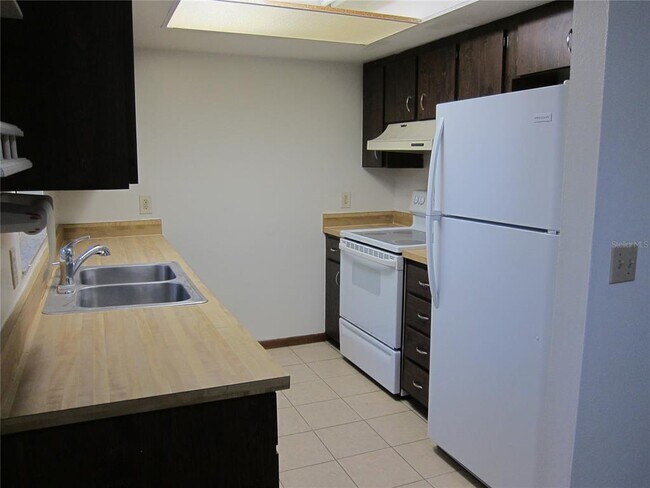 Building Photo - 1209 SW 80th Dr