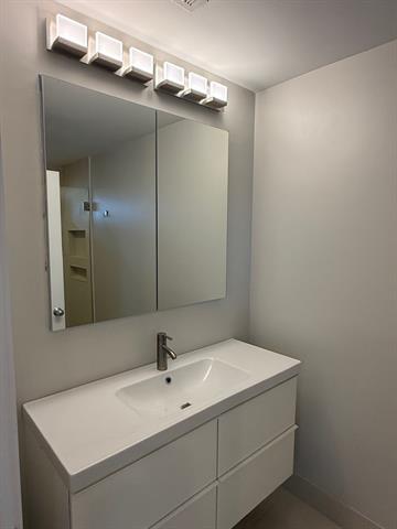 Building Photo - 4135 High Summit Dr