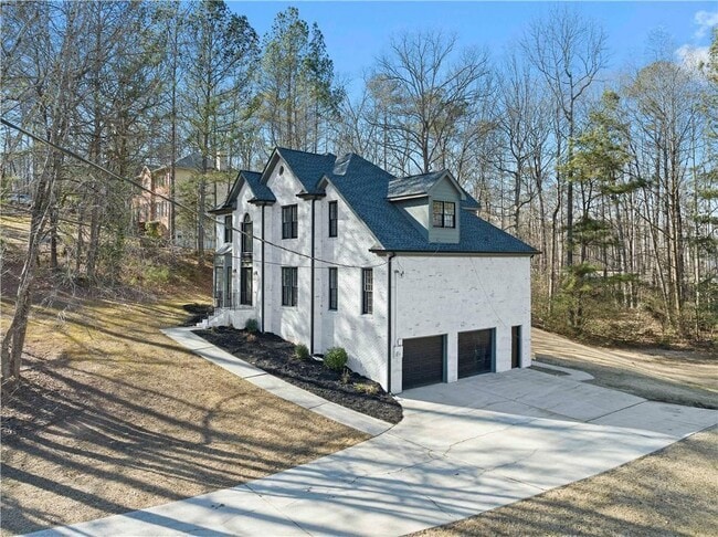Building Photo - 6015 Canaan Woods Dr SW