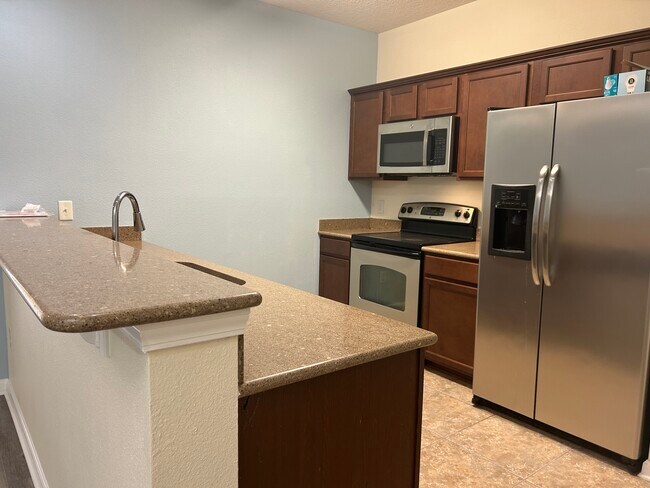 Building Photo - 4991 Key Lime Dr