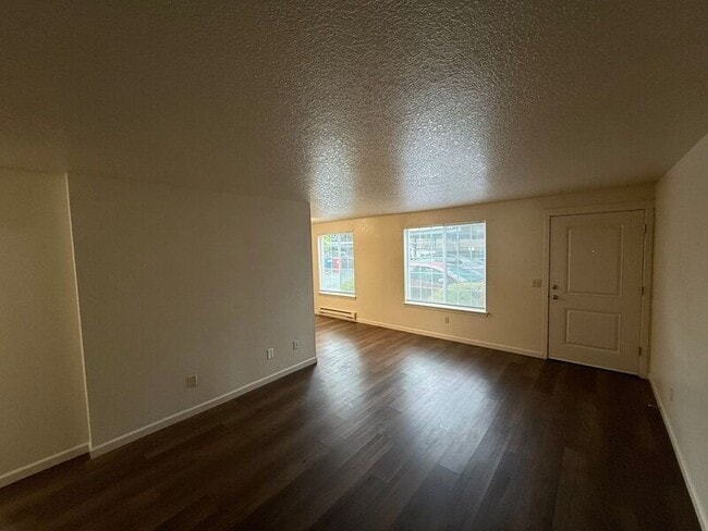 Building Photo - 1019 Boedies Dr