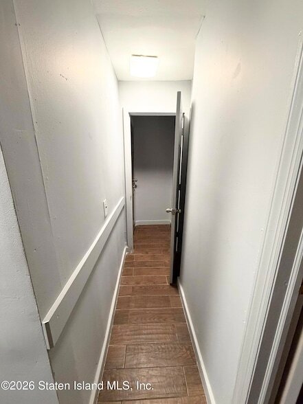 Building Photo - 19 Brook St