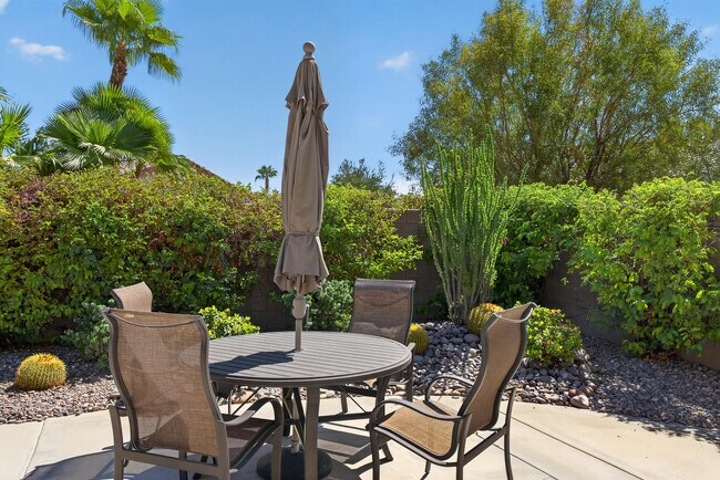 Building Photo - 60440 Juniper Ln