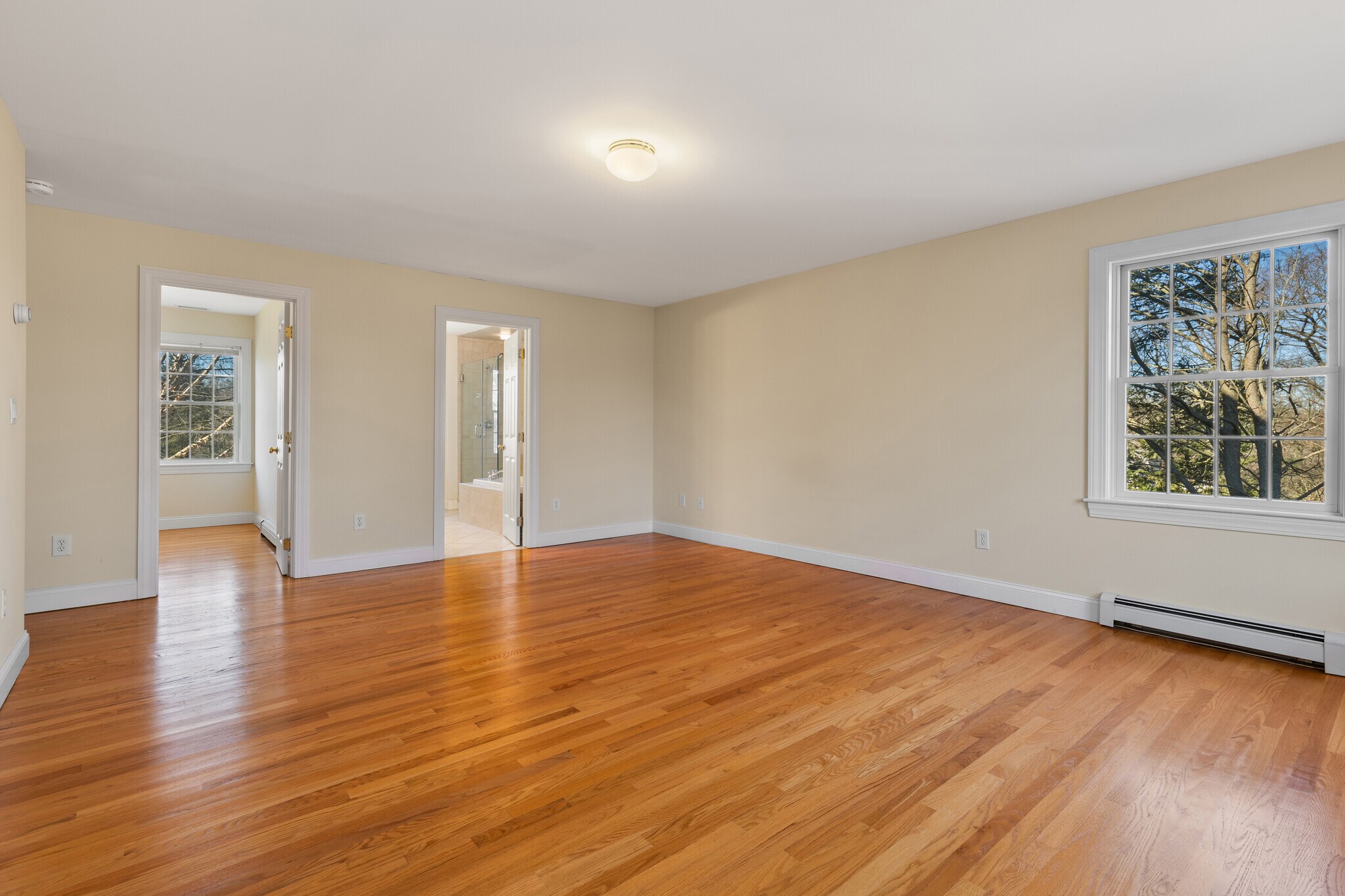 Building Photo - 243 Knollwood Ave