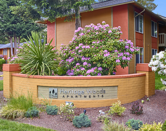 Building Photo - Heritage Woods