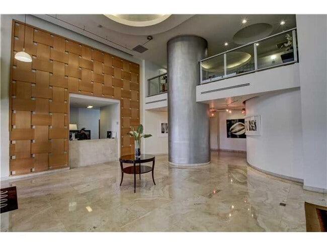 Building Photo - 2080 S Ocean Dr
