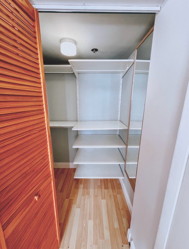 Building Photo - 540 Brickell Key Dr