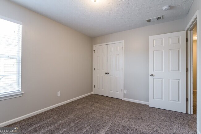 Building Photo - 1114 Dunaway Dr