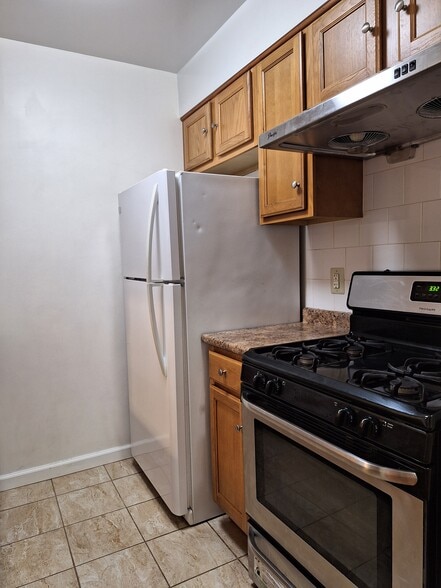 Kitchen - 1229 Wood St