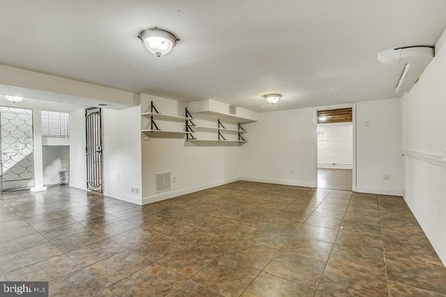 Building Photo - 6306 Yellowstone Dr