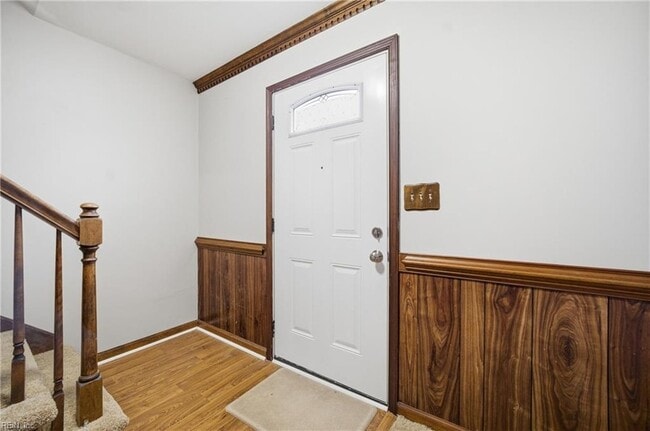 Building Photo - 725 Mill Landing Rd