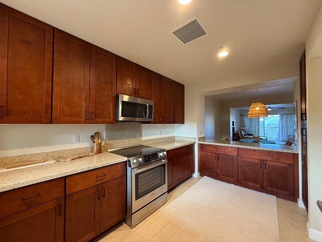 Building Photo - 361 Kailua Rd