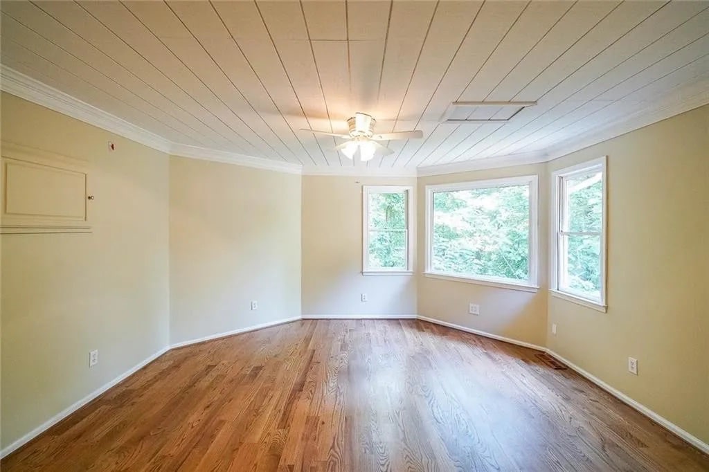 Building Photo - Room in Single Family Home on Azalea Dr