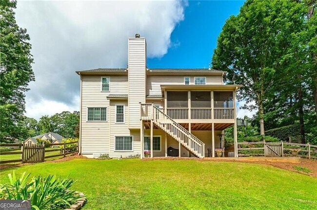 Building Photo - 1120 Bagwell Dr NW