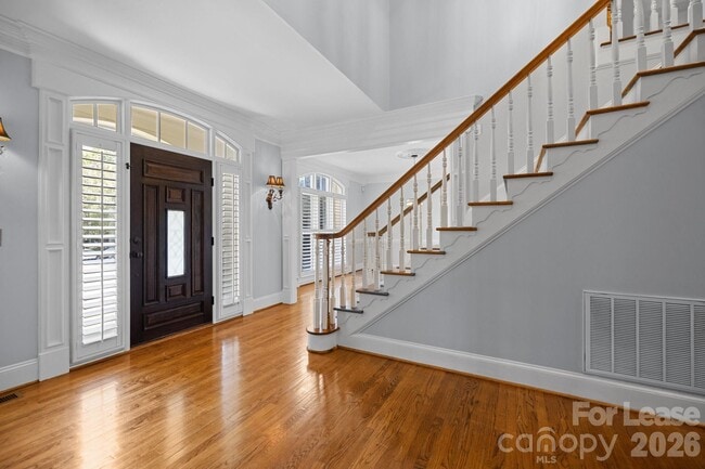 Building Photo - 9205 Woodriver Ln