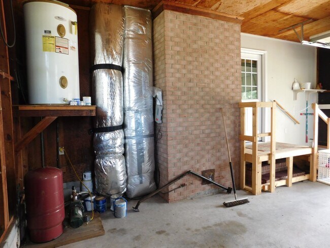 Building Photo - 509 W Wilson Creek Dr