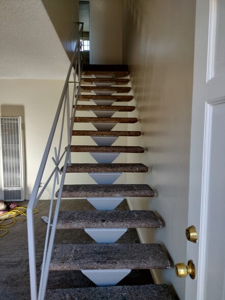 Building Photo - 4364 W 133rd St