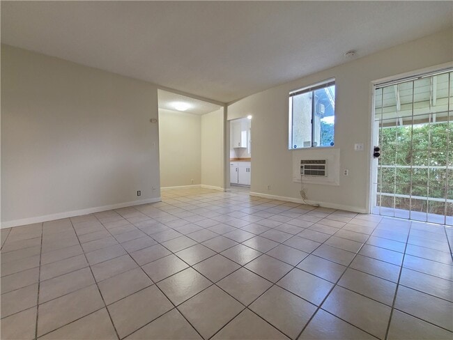 Building Photo - 3891 Locust St