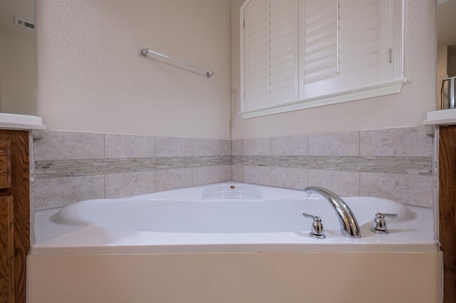 Building Photo - 4 Bedroom, 3 Bath, Single-Story Home in Parkside at Mayfield Ranch