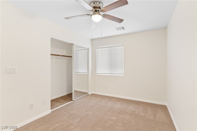 Building Photo - 7268 Vinca Rd