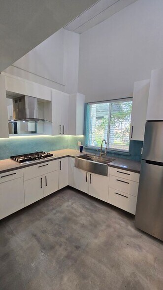 Building Photo - 24664 Goya Ave