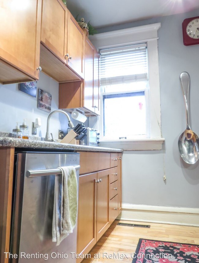 Building Photo - 2 br, 1 bath House - 344 W 2nd Avenue