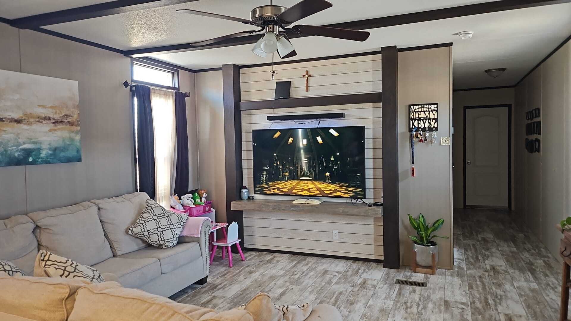living room - 1136 Luna Dr